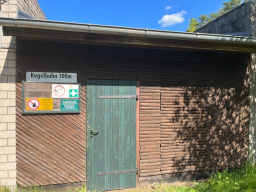 Eingang 100-Meter-Bahn